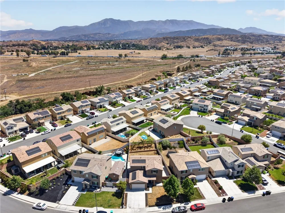 1144 Coriander St Calimesa, CA 92320