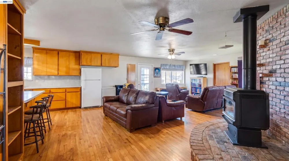 8037 Savage Way Valley Springs, CA 95252