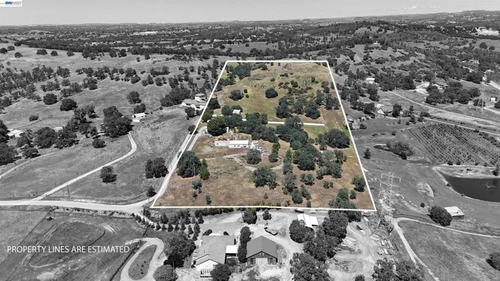8037 Savage Way Valley Springs, CA 95252