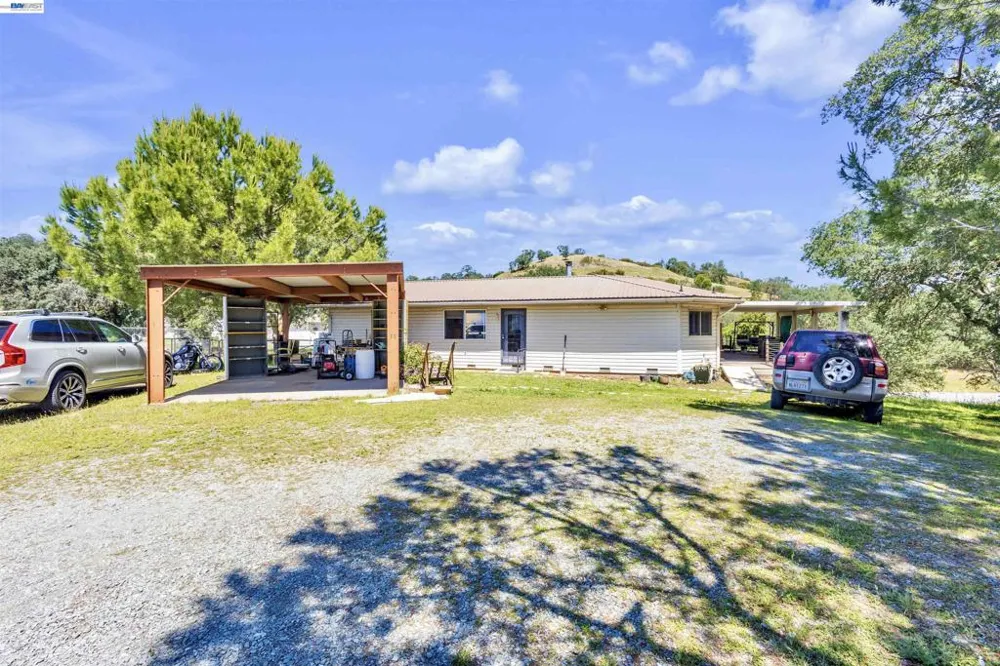 8037 Savage Way Valley Springs, CA 95252