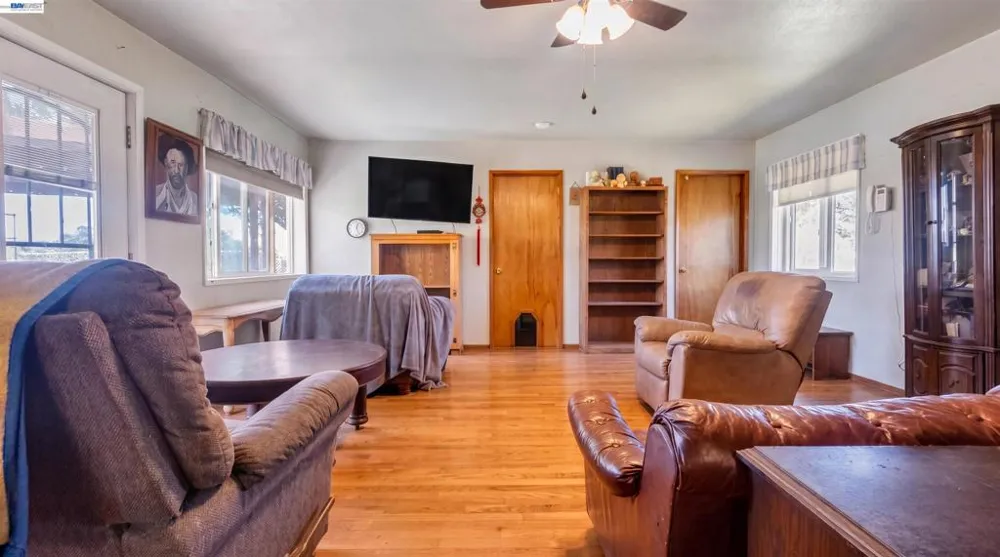 8037 Savage Way Valley Springs, CA 95252