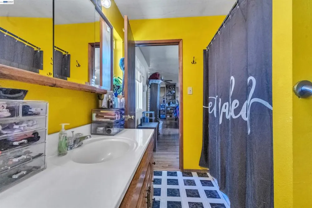 8037 Savage Way Valley Springs, CA 95252