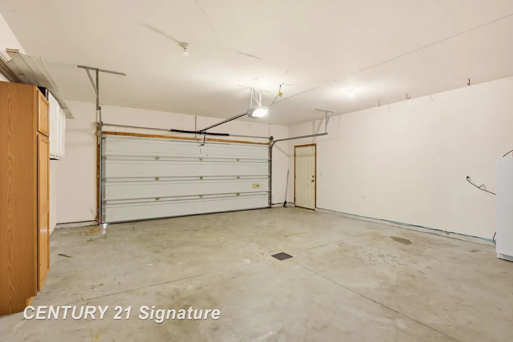 8433 Waxwing Drive Tittabawassee Township, MI 48623