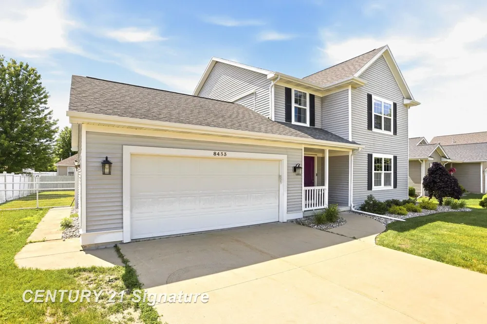 8433 Waxwing Drive Tittabawassee Township, MI 48623