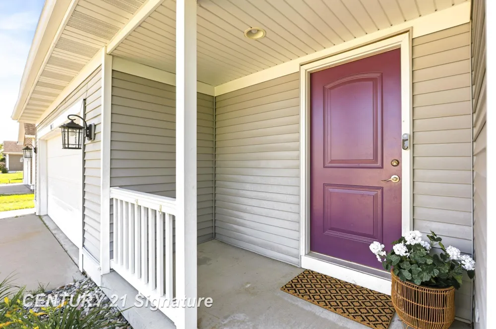 8433 Waxwing Drive Tittabawassee Township, MI 48623