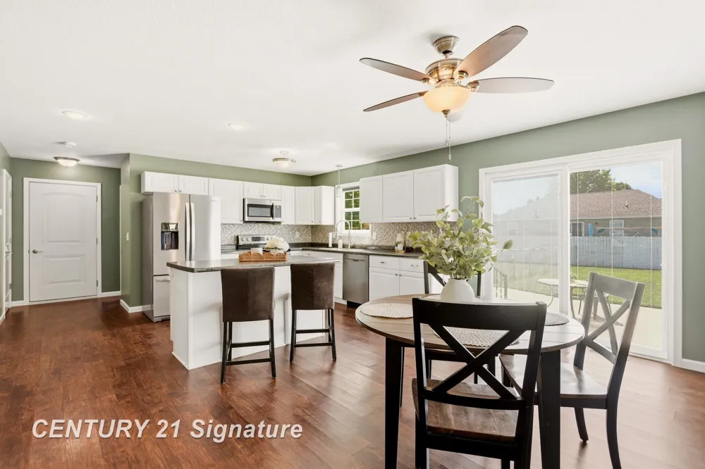 8433 Waxwing Drive Tittabawassee Township, MI 48623