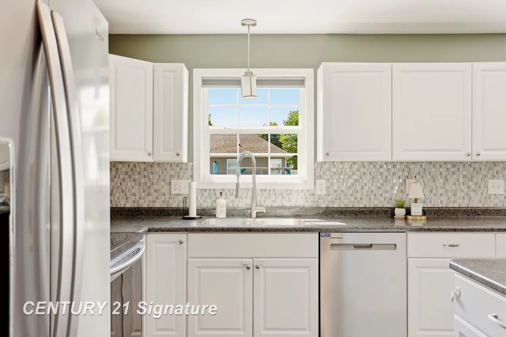 8433 Waxwing Drive Tittabawassee Township, MI 48623