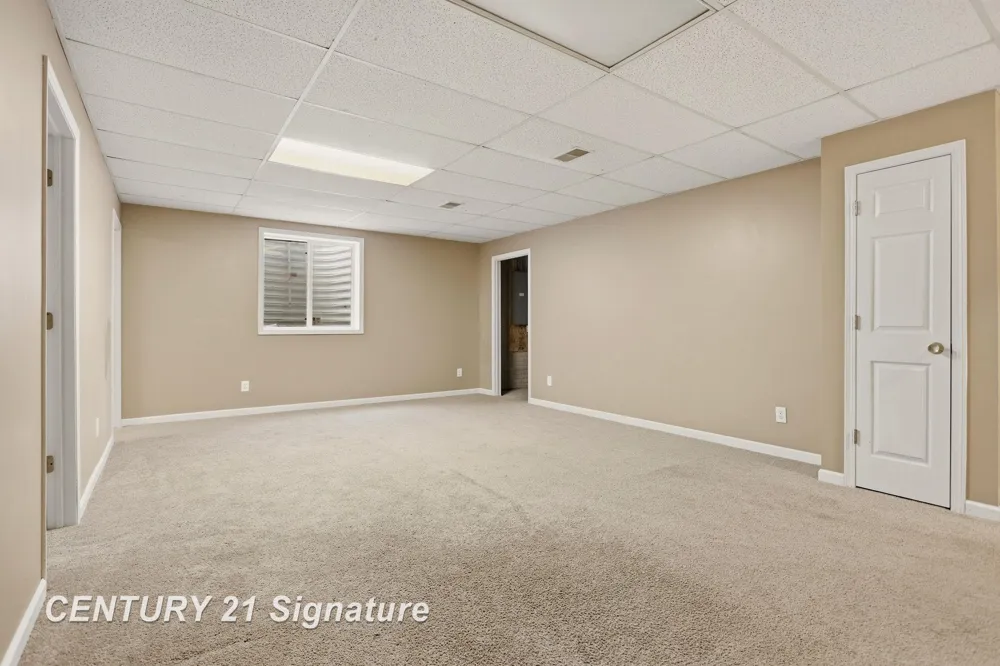 8433 Waxwing Drive Tittabawassee Township, MI 48623
