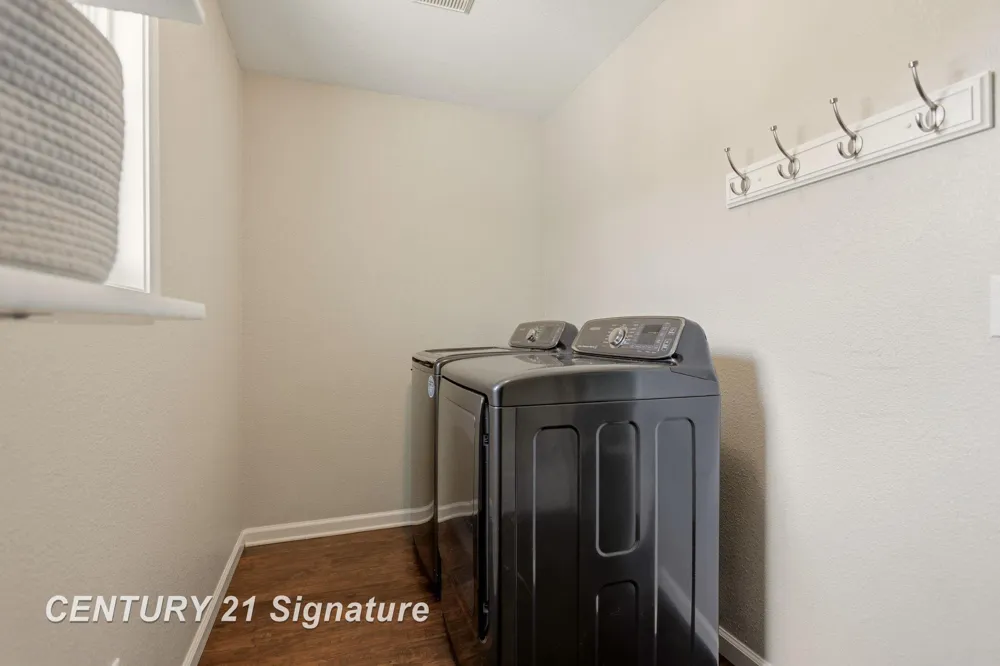 8433 Waxwing Drive Tittabawassee Township, MI 48623