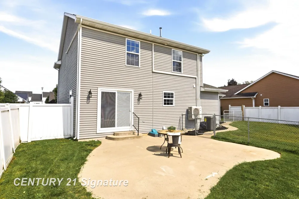 8433 Waxwing Drive Tittabawassee Township, MI 48623