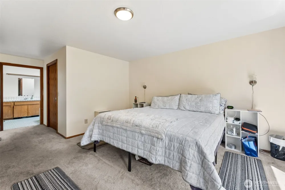 470 E Murray Road Grapeview, WA 98546