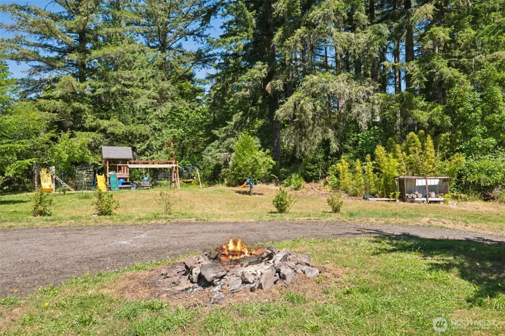 470 E Murray Road Grapeview, WA 98546