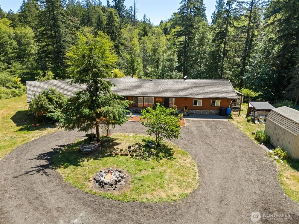 470 E Murray Road Grapeview, WA 98546