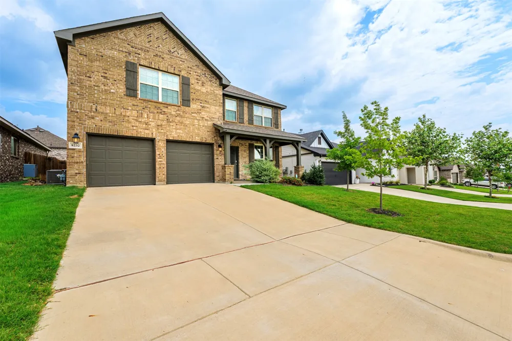 8232 Cheetah Path Godley, TX 76044