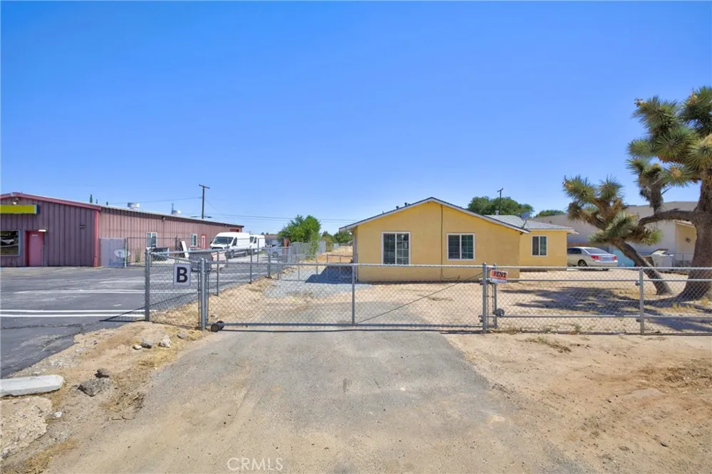 15990 Yucca Street #B Hesperia, CA 92345