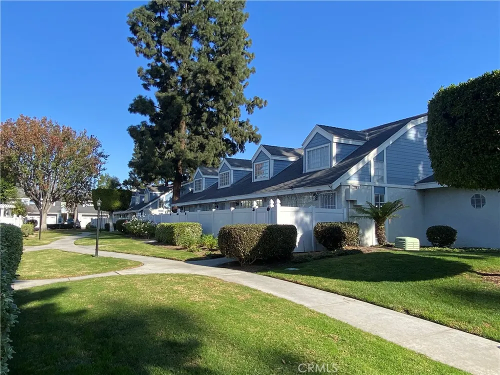 805 W. GRONDAHL Covina, CA 91722
