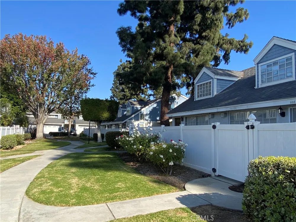 805 W. GRONDAHL Covina, CA 91722
