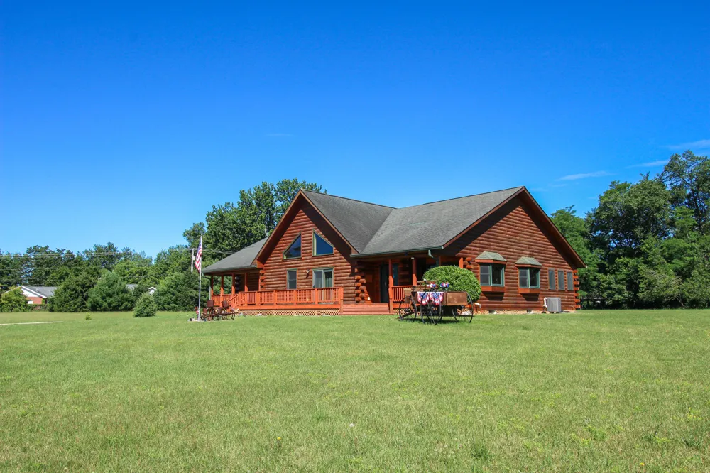 56664 Tanner Trail Three Rivers, MI 49093