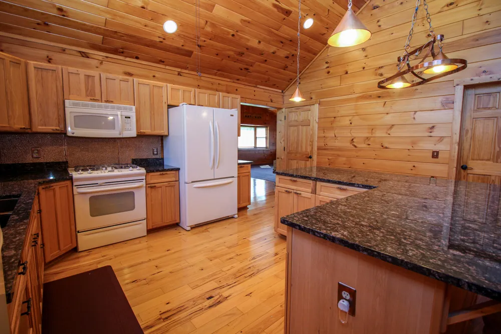 56664 Tanner Trail Three Rivers, MI 49093