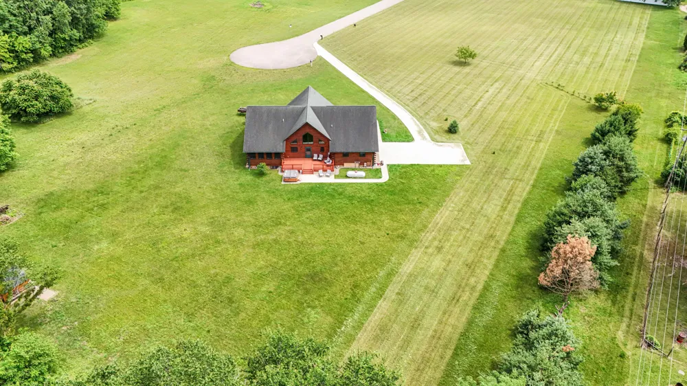 56664 Tanner Trail Three Rivers, MI 49093