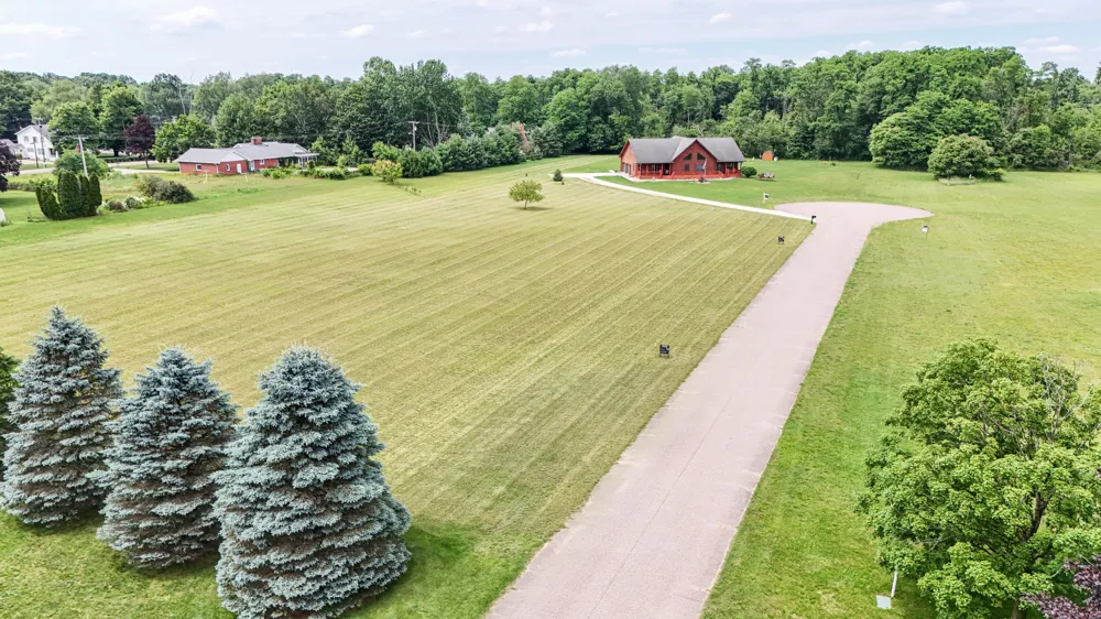 56664 Tanner Trail Three Rivers, MI 49093