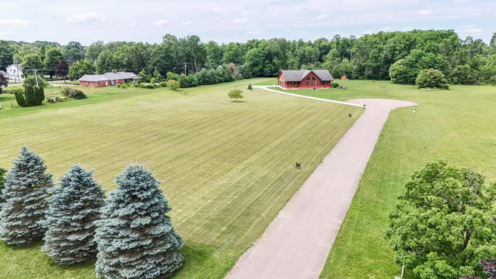 56664 Tanner Trail Three Rivers, MI 49093