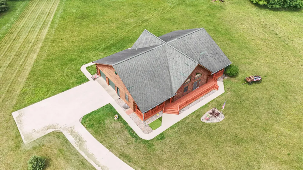 56664 Tanner Trail Three Rivers, MI 49093