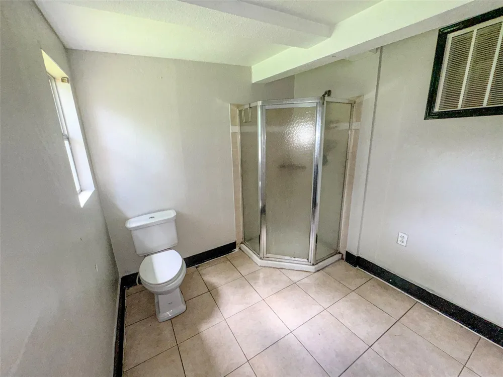 1502 Lee Street #5 Houston, TX 77009