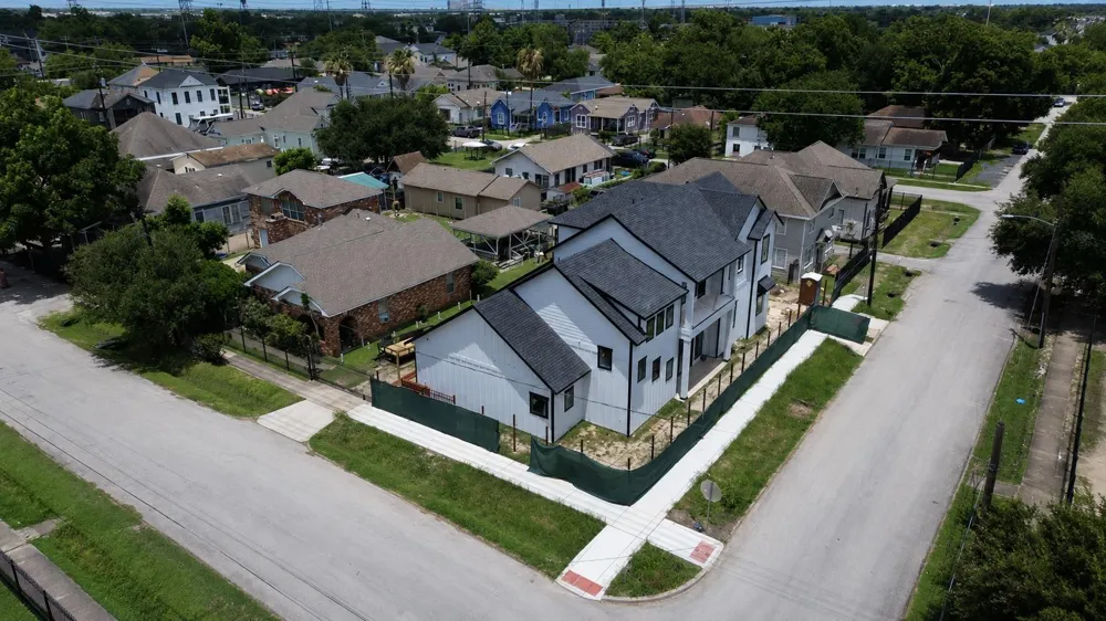 1502 Lee Street #5 Houston, TX 77009
