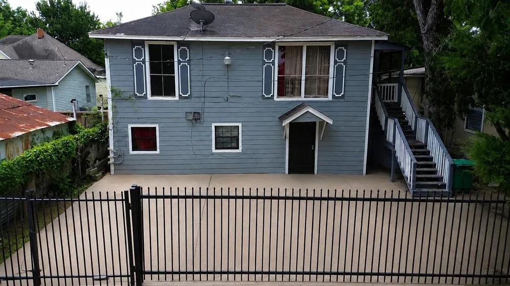 1502 Lee Street #5 Houston, TX 77009