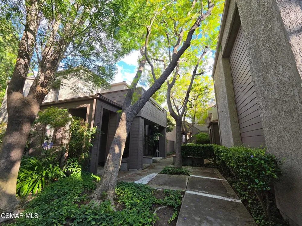 85 Via Colinas Thousand Oaks, CA 91362