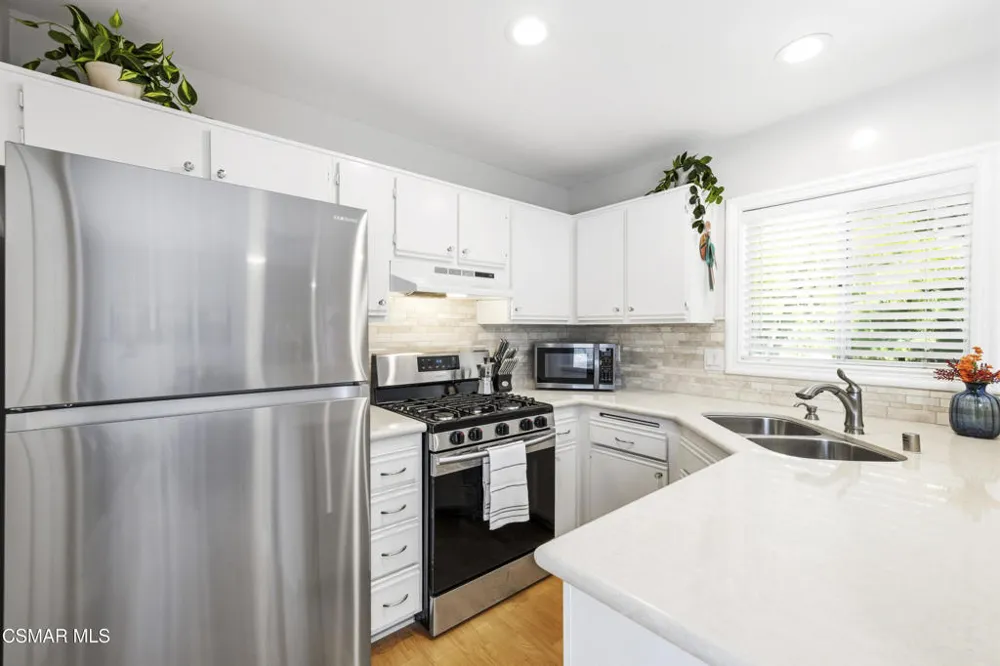 85 Via Colinas Thousand Oaks, CA 91362