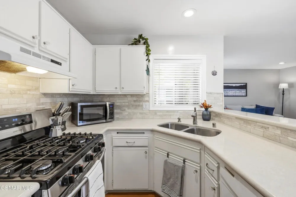 85 Via Colinas Thousand Oaks, CA 91362