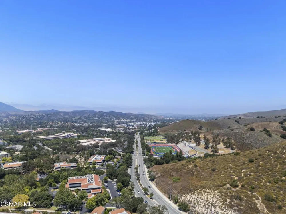 85 Via Colinas Thousand Oaks, CA 91362