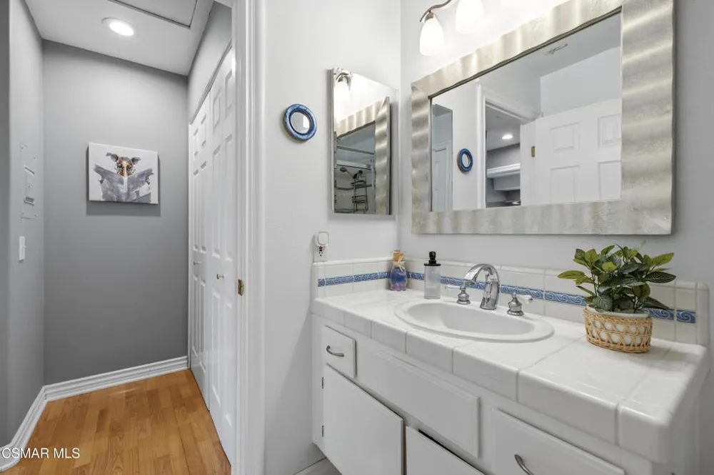 85 Via Colinas Thousand Oaks, CA 91362