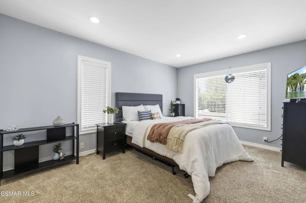 85 Via Colinas Thousand Oaks, CA 91362