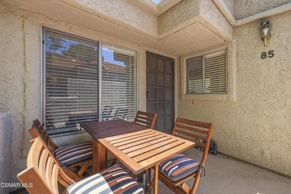 85 Via Colinas Thousand Oaks, CA 91362