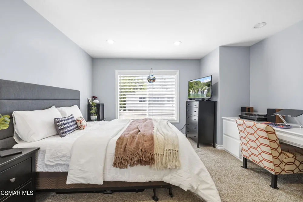85 Via Colinas Thousand Oaks, CA 91362