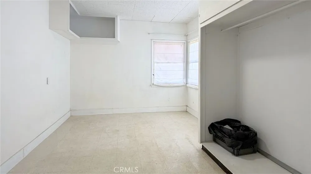 11139 Laurel Bloomington, CA 92316