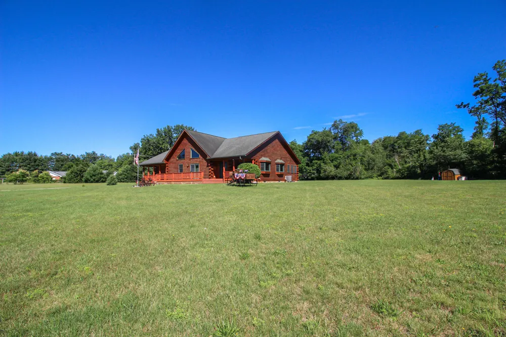 56664 Tanner Trail Lockport Township, MI 49093