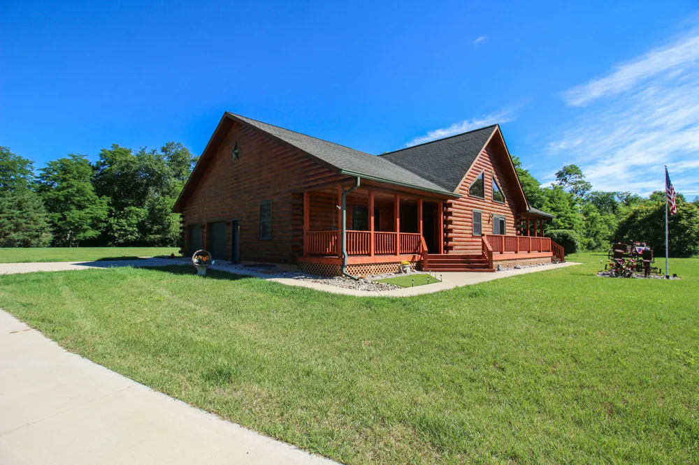 56664 Tanner Trail Lockport Township, MI 49093
