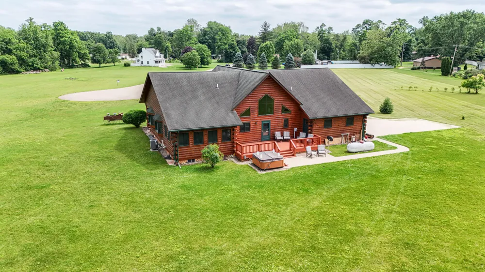 56664 Tanner Trail Lockport Township, MI 49093