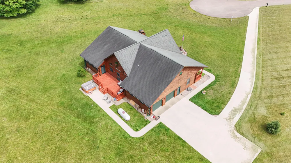 56664 Tanner Trail Lockport Township, MI 49093