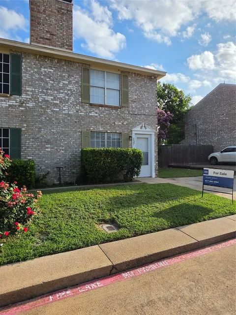 137 Graystone Place