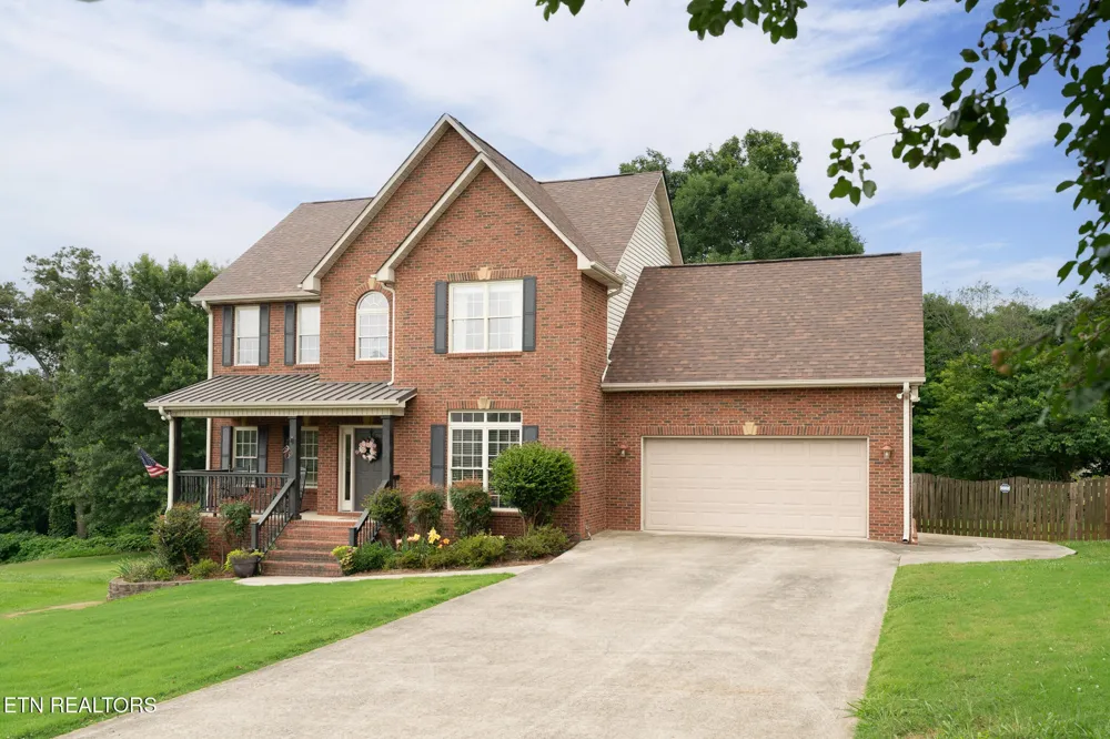 3560 Hirst Circle Lenoir City, TN 37772