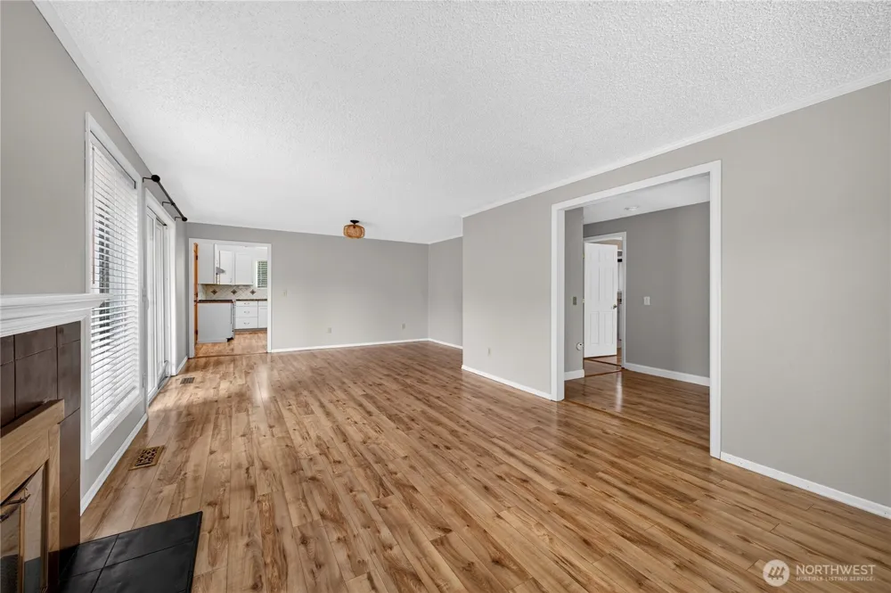 6502 Avondale Road SW #4 Lakewood, WA 98499