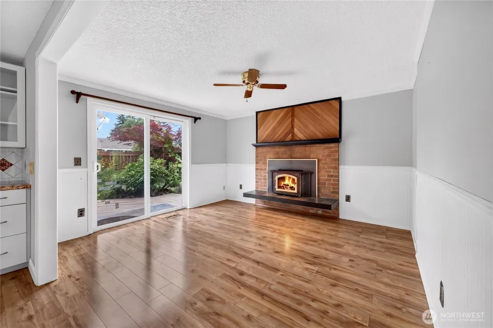 6502 Avondale Road SW #4 Lakewood, WA 98499