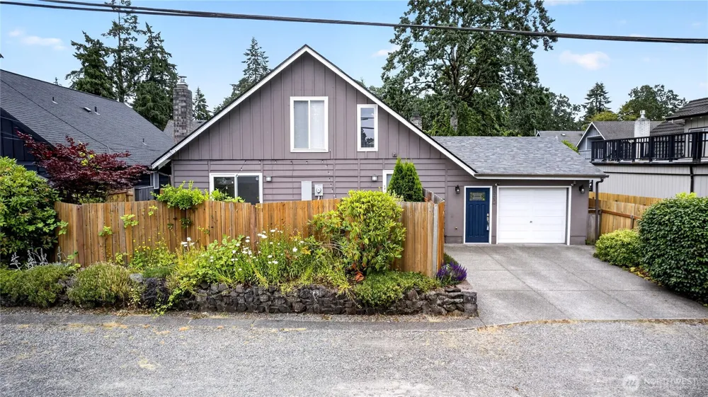 6502 Avondale Road SW #4 Lakewood, WA 98499