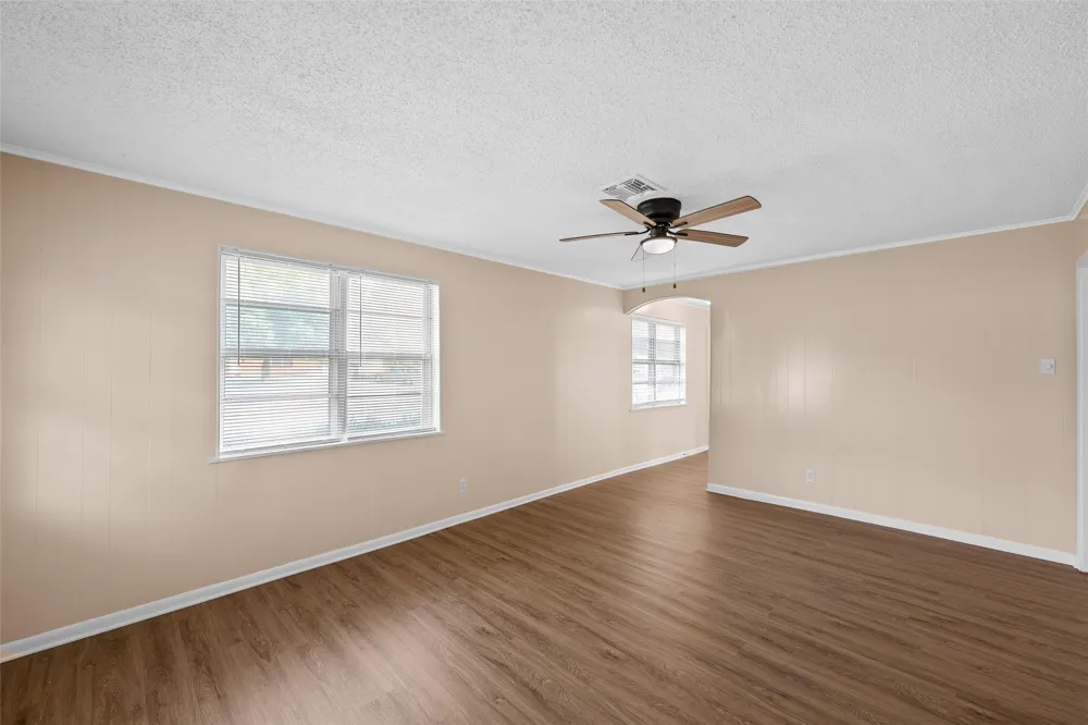 111 E Dawn Drive Robinson, TX 76706