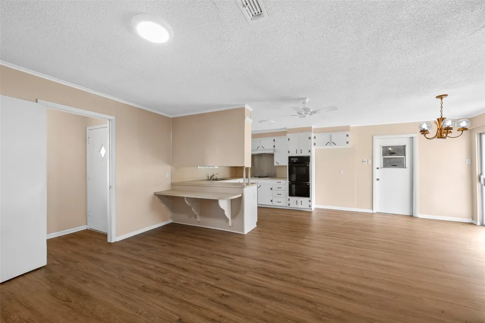 111 E Dawn Drive Robinson, TX 76706